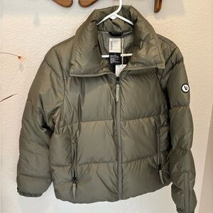 Vuori Hillside Down Jacket